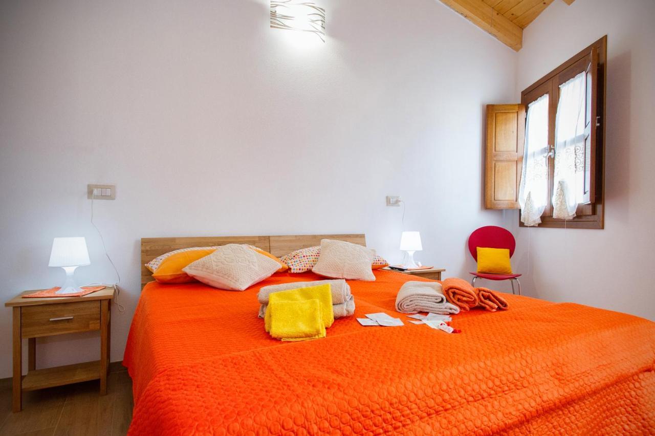 Holiday Room Sa Tebia Oristano Exteriör bild
