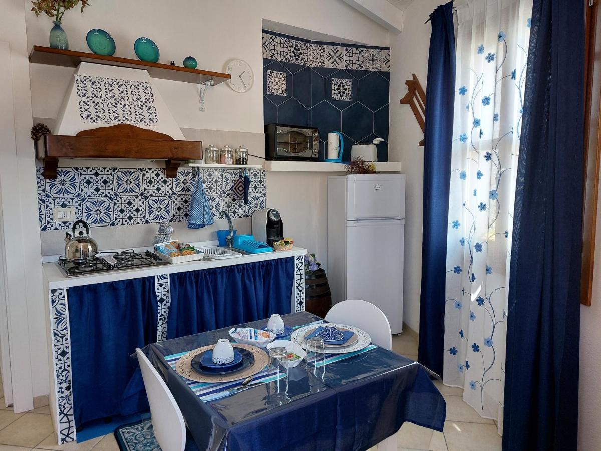 Holiday Room Sa Tebia Oristano Exteriör bild